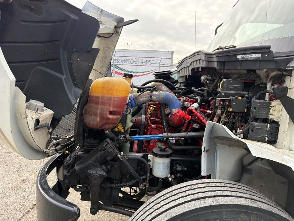 Medium Duty Box Truck-Light and Medium Duty Trucks-International-2020-MV607-North Bergen-NJ-191,000\n\t\tmiles-$ 45,500 - Image 23