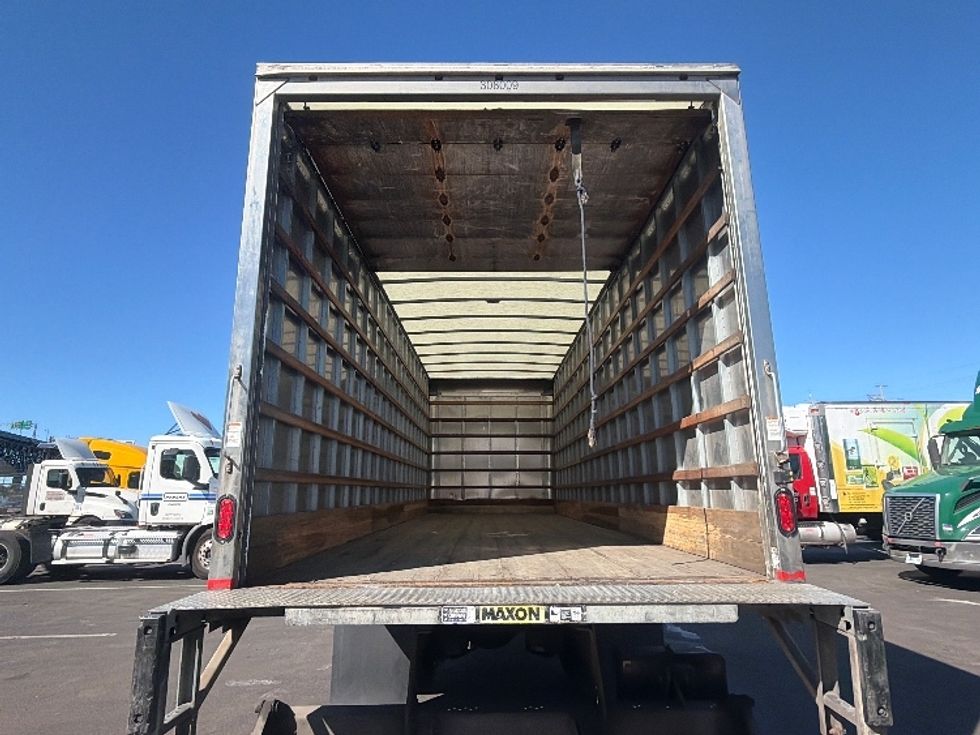 Medium Duty Box Truck-Light and Medium Duty Trucks-International-2020-MV607-North Bergen-NJ-312,757\n\t\tmiles-$ 26,500 - Image 8