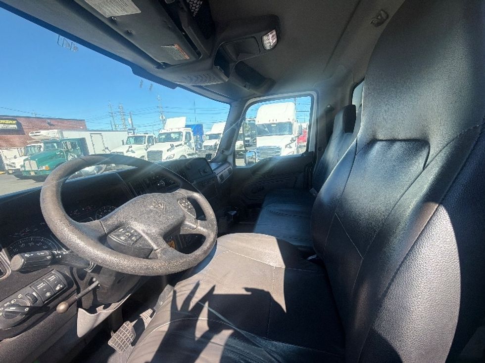 Medium Duty Box Truck-Light and Medium Duty Trucks-International-2020-MV607-North Bergen-NJ-312,757\n\t\tmiles-$ 26,500 - Image 17