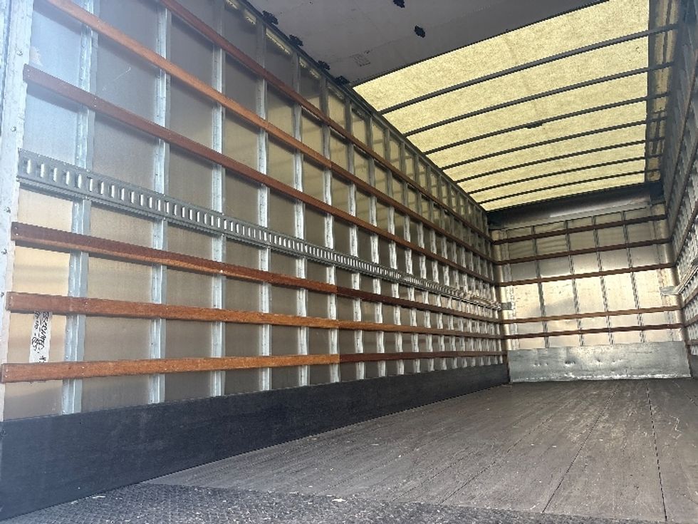 Medium Duty Box Truck-Light and Medium Duty Trucks-International-2020-MV607-North Bergen-NJ-60,788\n\t\tmiles-$ 56,750 - Image 11