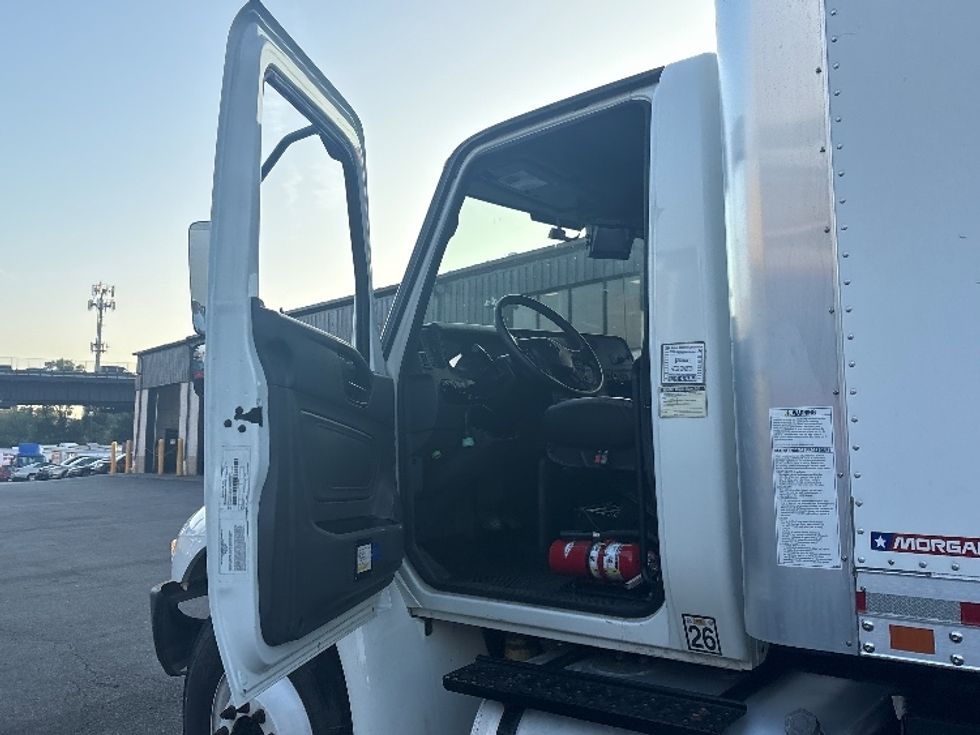 Medium Duty Box Truck-Light and Medium Duty Trucks-International-2020-MV607-North Bergen-NJ-60,788\n\t\tmiles-$ 56,750 - Image 16