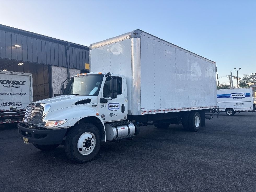 Medium Duty Box Truck-Light and Medium Duty Trucks-International-2020-MV607-North Bergen-NJ-60,788\n\t\tmiles-$ 56,750 - Image 3