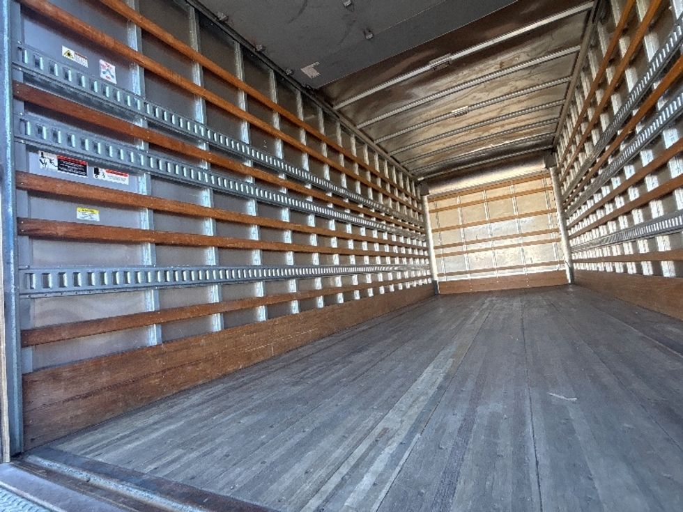 Medium Duty Box Truck-Light and Medium Duty Trucks-International-2020-MV607-North Bergen-NJ-83,041\n\t\tmiles-$ 59,000 - Image 11