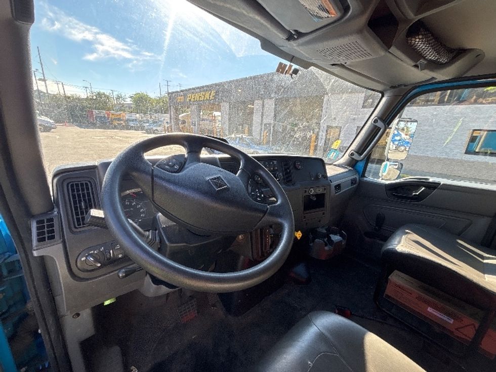 Medium Duty Box Truck-Light and Medium Duty Trucks-International-2020-MV607-North Bergen-NJ-83,041\n\t\tmiles-$ 59,000 - Image 17