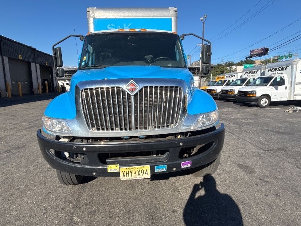 Medium Duty Box Truck-Light and Medium Duty Trucks-International-2020-MV607-North Bergen-NJ-83,041\n\t\tmiles-$ 59,000 - Image 2