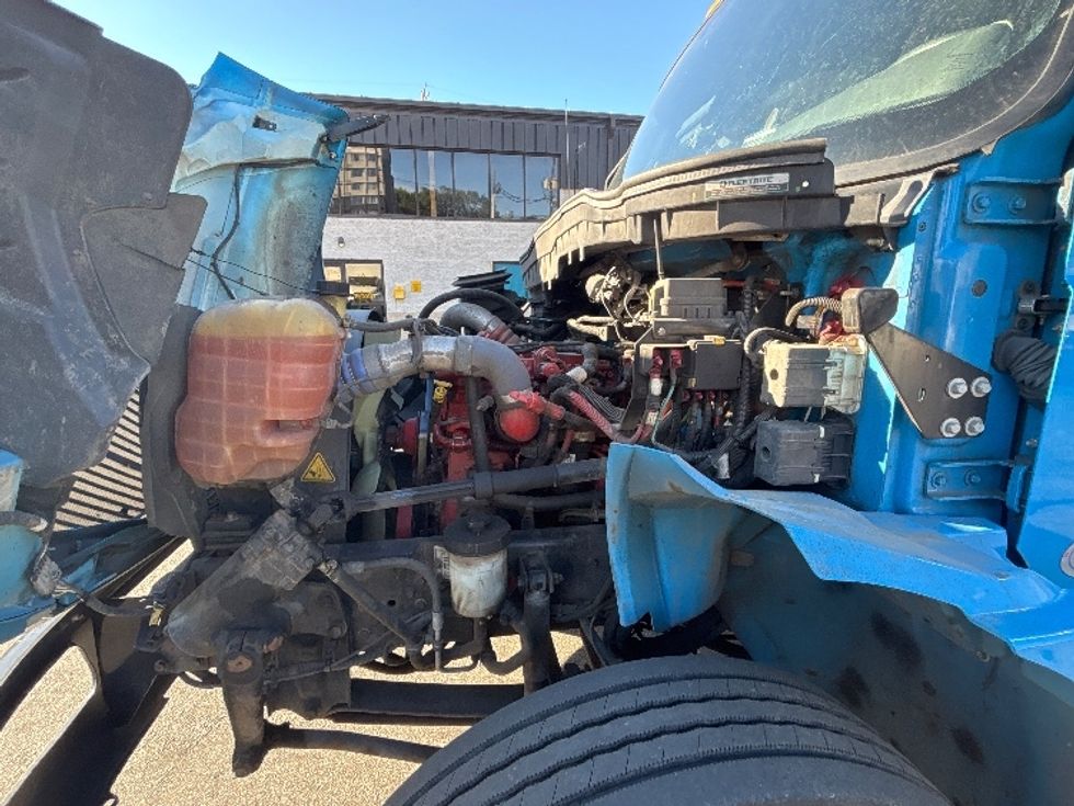 Medium Duty Box Truck-Light and Medium Duty Trucks-International-2020-MV607-North Bergen-NJ-83,041\n\t\tmiles-$ 59,000 - Image 24