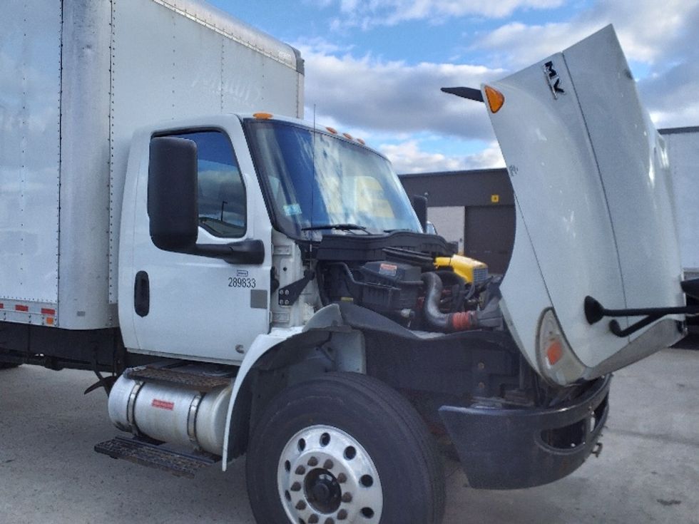 Medium Duty Box Truck-Light and Medium Duty Trucks-International-2020-MV607-Norton-MA-197,481\n\t\tmiles-$ 34,750 - Image 25