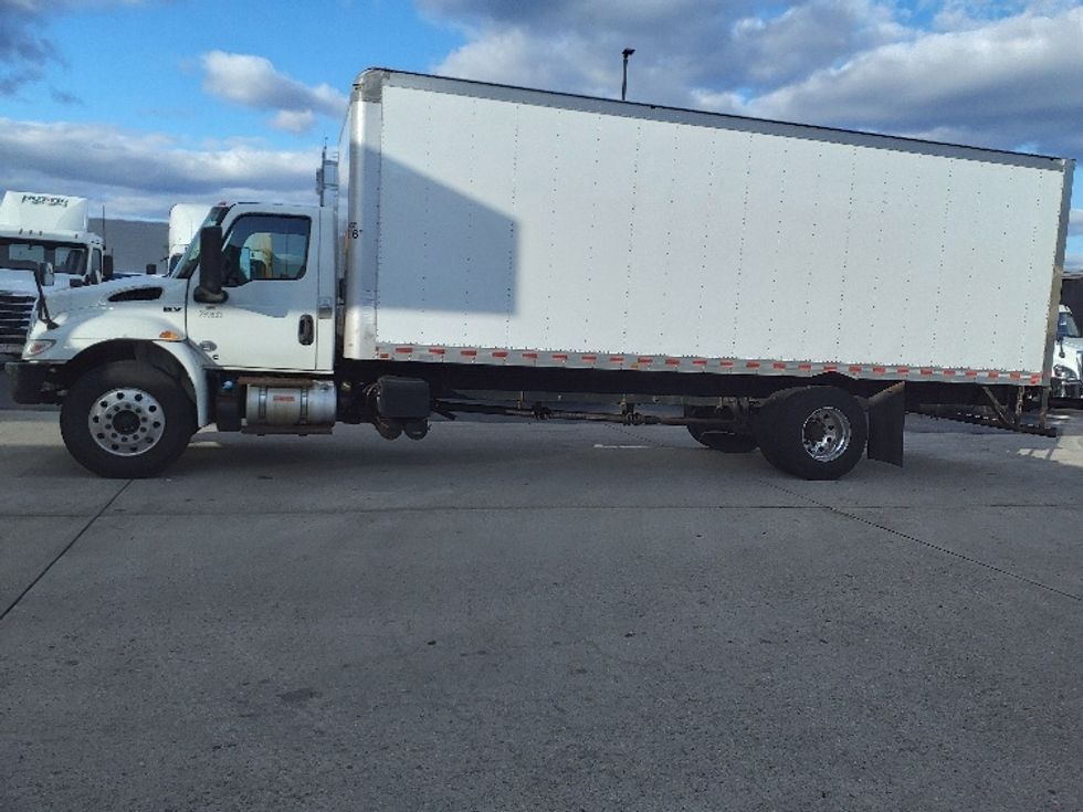 Medium Duty Box Truck-Light and Medium Duty Trucks-International-2020-MV607-Norton-MA-197,481\n\t\tmiles-$ 34,750 - Image 4