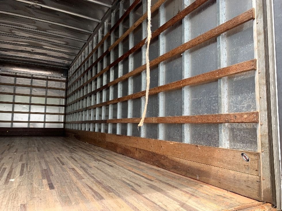 Medium Duty Box Truck-Light and Medium Duty Trucks-International-2020-MV607-Norton-MA-213,134\n\t\tmiles-$ 31,750 - Image 12