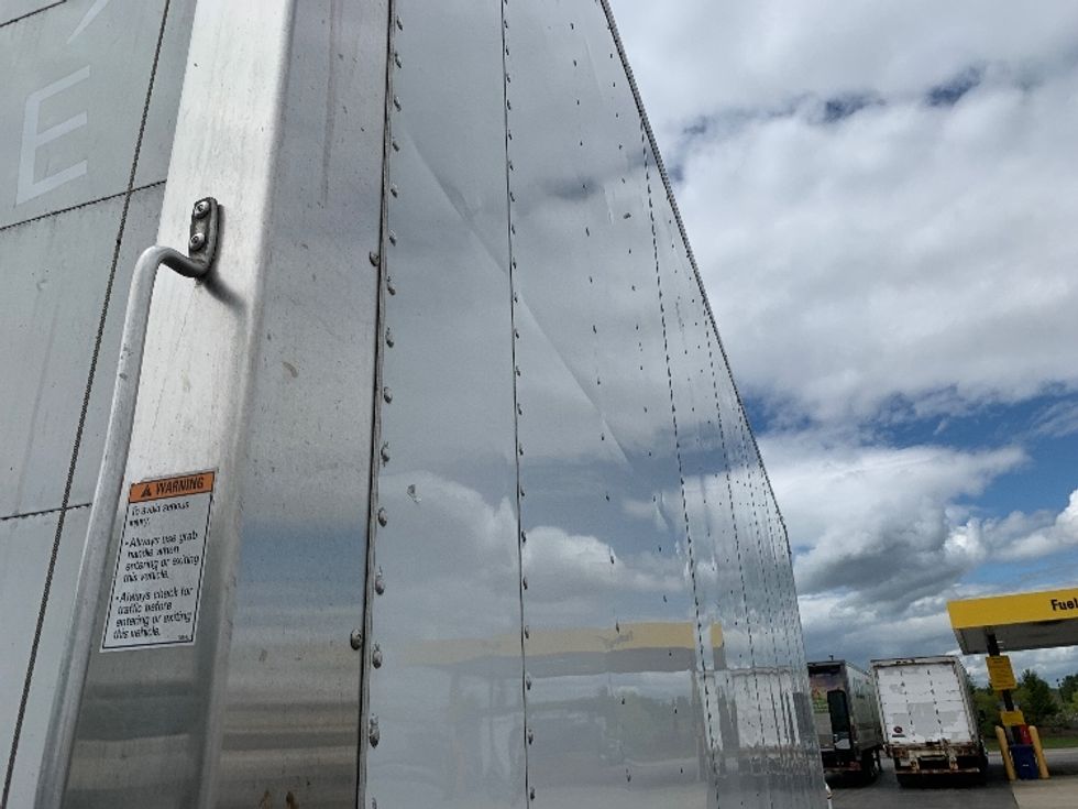 Medium Duty Box Truck-Light and Medium Duty Trucks-International-2020-MV607-Norton-MA-213,134\n\t\tmiles-$ 31,750 - Image 27