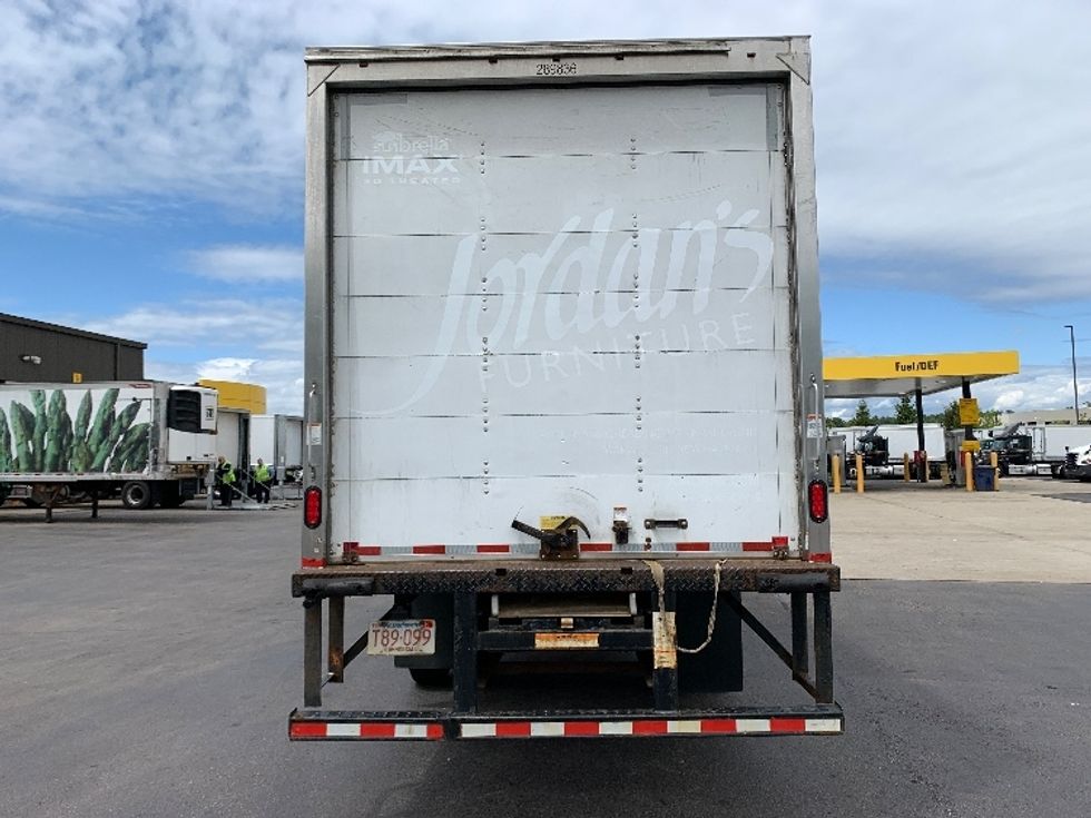 Medium Duty Box Truck-Light and Medium Duty Trucks-International-2020-MV607-Norton-MA-213,134\n\t\tmiles-$ 31,750 - Image 7