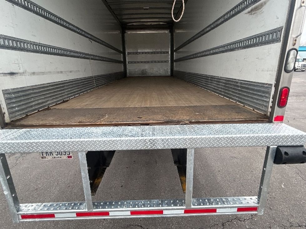 Medium Duty Box Truck-Light and Medium Duty Trucks-International-2020-MV607-Obetz-OH-127,400\n\t\tmiles-$ 51,000 - Image 9