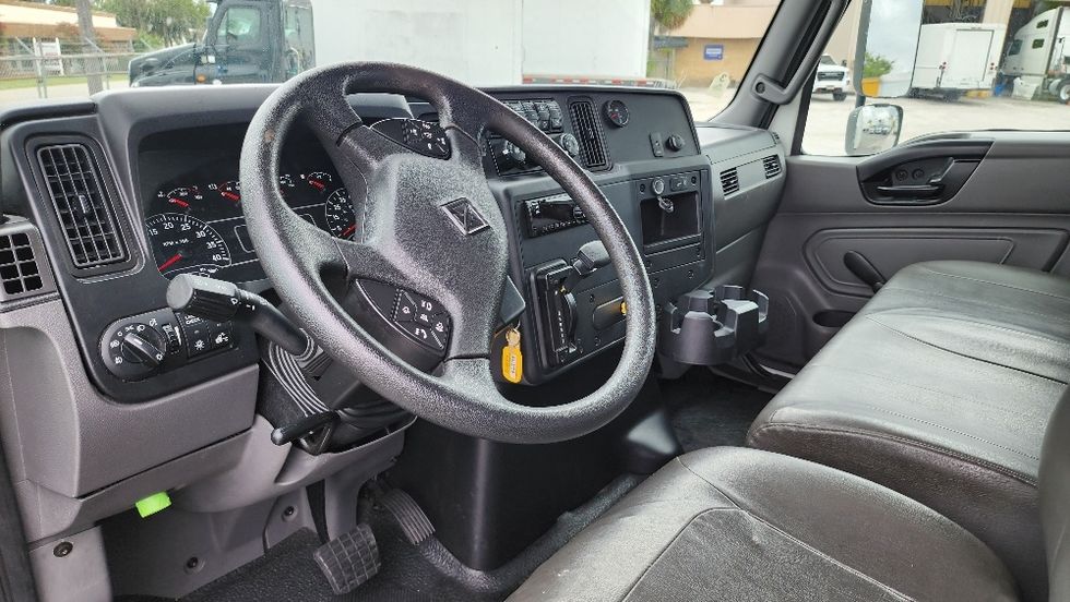 Medium Duty Box Truck-Light and Medium Duty Trucks-International-2020-MV607-Ocala-FL-100,000\n\t\tmiles-$ 69,250 - Image 17