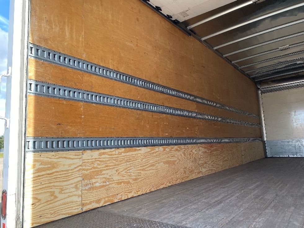 Medium Duty Box Truck-Light and Medium Duty Trucks-International-2020-MV607-Ocala-FL-137,368\n\t\tmiles-$ 57,750 - Image 11