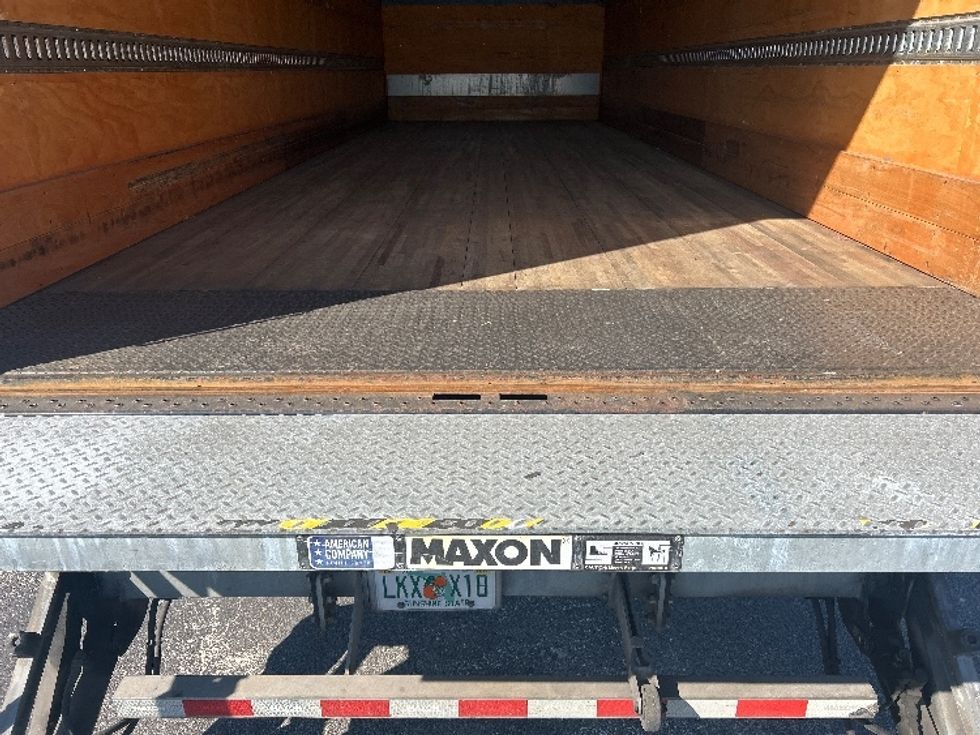 Medium Duty Box Truck-Light and Medium Duty Trucks-International-2020-MV607-Ocala-FL-137,449\n\t\tmiles-$ 57,500 - Image 10