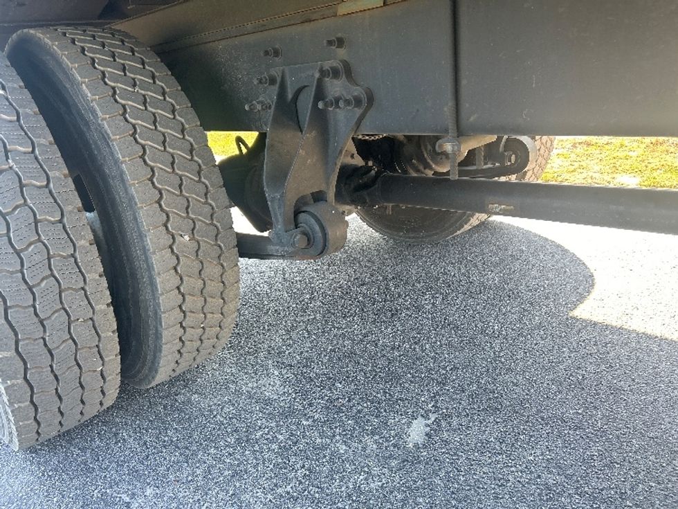 Medium Duty Box Truck-Light and Medium Duty Trucks-International-2020-MV607-Ocala-FL-137,449\n\t\tmiles-$ 57,500 - Image 14