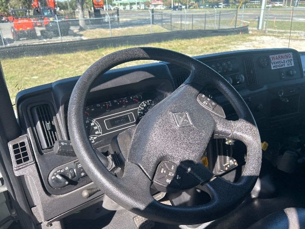 Medium Duty Box Truck-Light and Medium Duty Trucks-International-2020-MV607-Ocala-FL-137,449\n\t\tmiles-$ 57,500 - Image 17