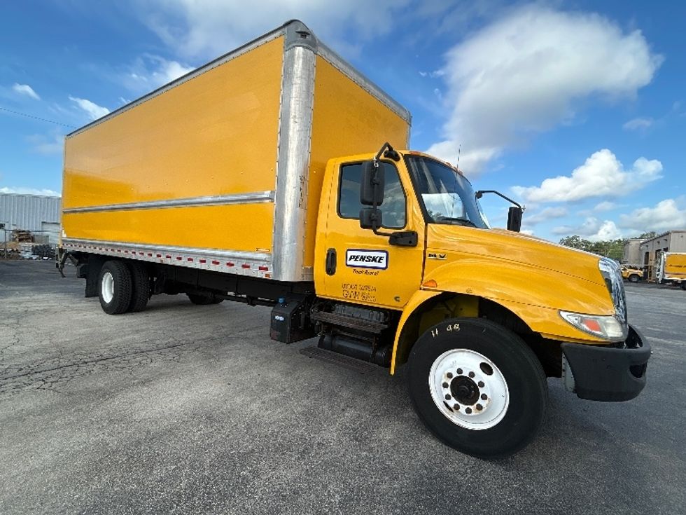 Medium Duty Box Truck-Light and Medium Duty Trucks-International-2020-MV607-Ocala-FL-173,621\n\t\tmiles-$ 44,750 - Image 1