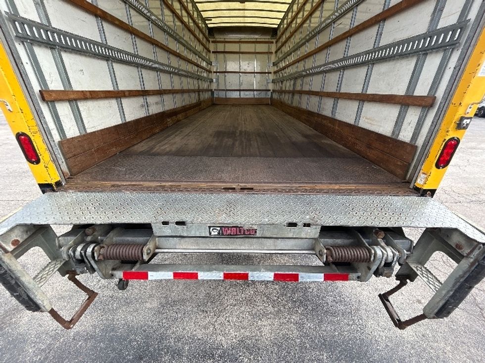 Medium Duty Box Truck-Light and Medium Duty Trucks-International-2020-MV607-Ocala-FL-173,621\n\t\tmiles-$ 44,750 - Image 10