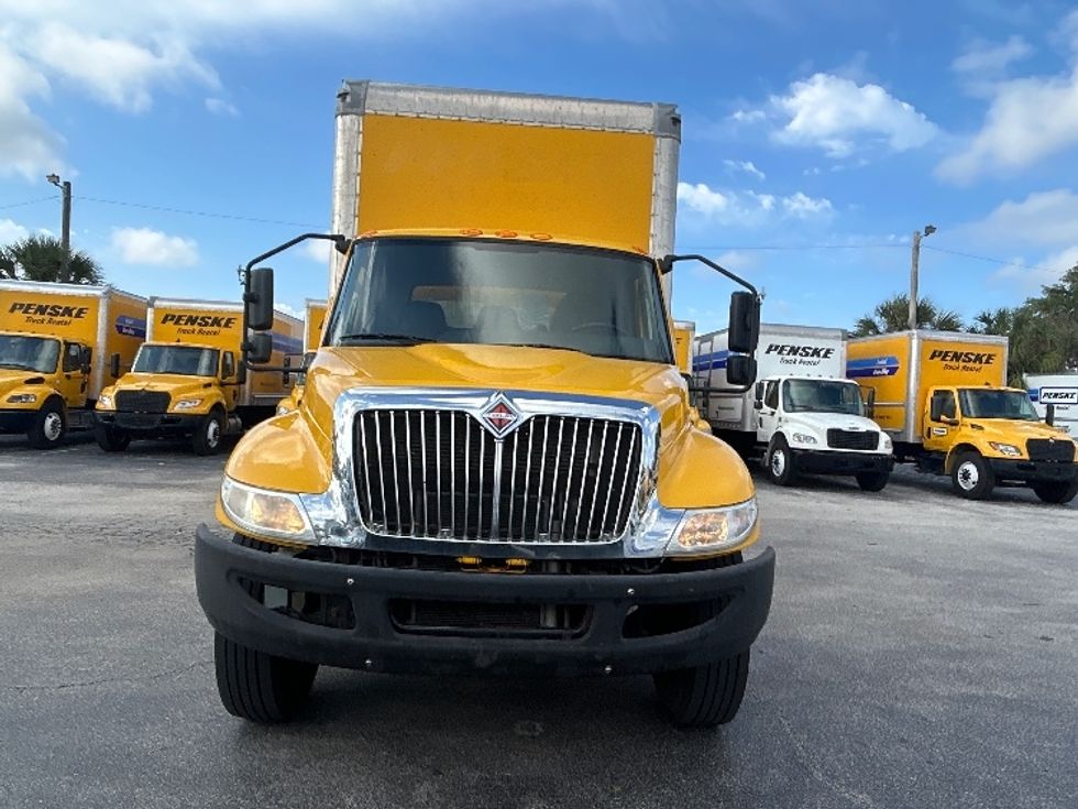 Medium Duty Box Truck-Light and Medium Duty Trucks-International-2020-MV607-Ocala-FL-173,621\n\t\tmiles-$ 44,750 - Image 2