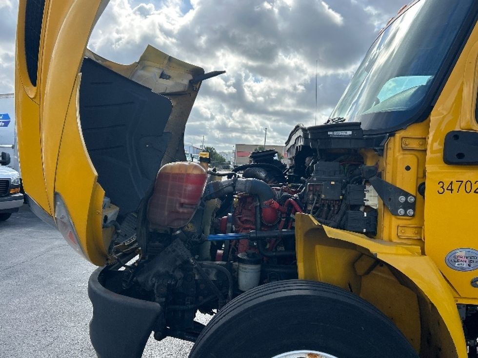 Medium Duty Box Truck-Light and Medium Duty Trucks-International-2020-MV607-Ocala-FL-173,621\n\t\tmiles-$ 44,750 - Image 24
