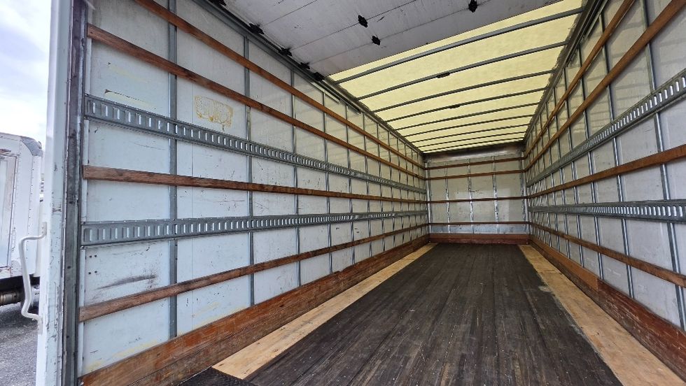 Medium Duty Box Truck-Light and Medium Duty Trucks-International-2020-MV607-Ocala-FL-212,594\n\t\tmiles-$ 49,500 - Image 11