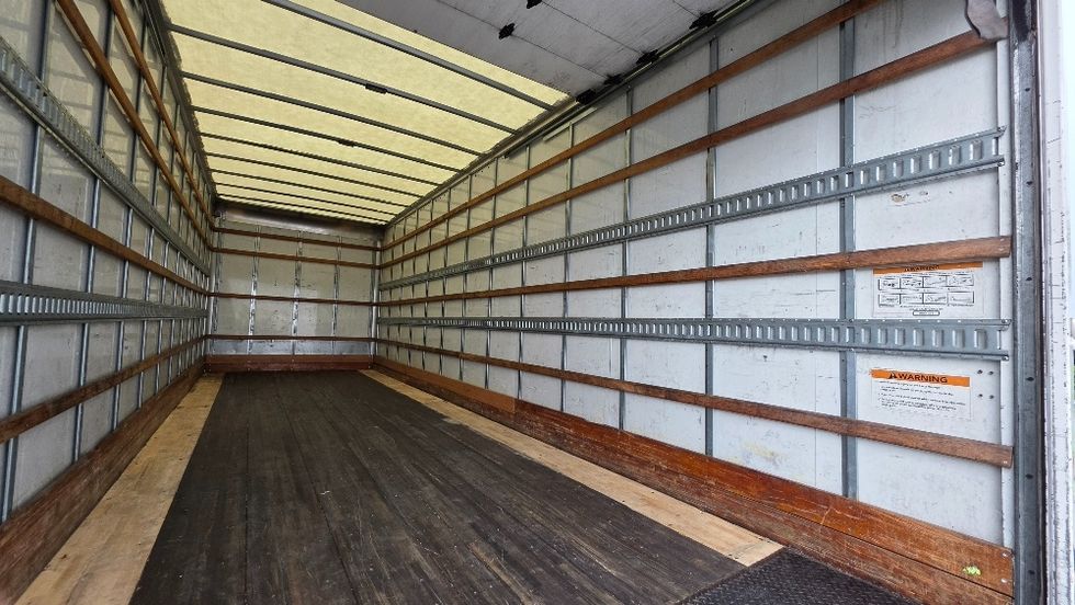 Medium Duty Box Truck-Light and Medium Duty Trucks-International-2020-MV607-Ocala-FL-212,594\n\t\tmiles-$ 49,500 - Image 12