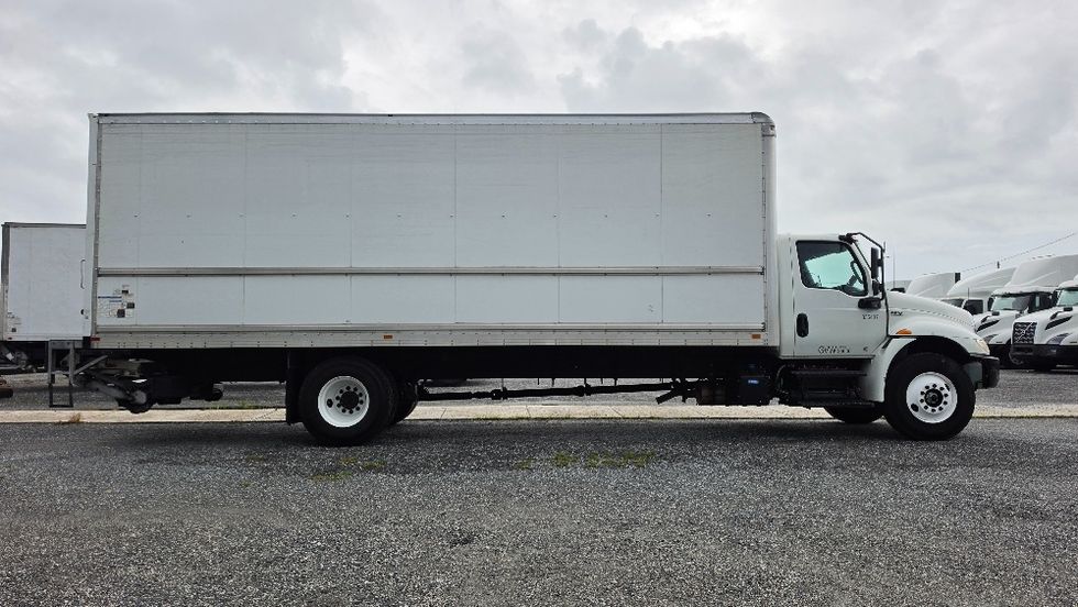 Medium Duty Box Truck-Light and Medium Duty Trucks-International-2020-MV607-Ocala-FL-212,594\n\t\tmiles-$ 49,500 - Image 15