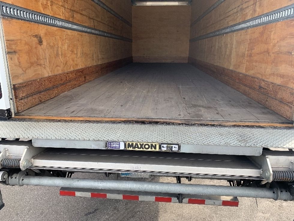 Medium Duty Box Truck-Light and Medium Duty Trucks-International-2020-MV607-Ocala-FL-414,921\n\t\tmiles-$ 20,750 - Image 10