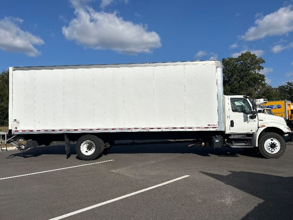 Medium Duty Box Truck-Light and Medium Duty Trucks-International-2020-MV607-Ocala-FL-414,921\n\t\tmiles-$ 20,750 - Image 15