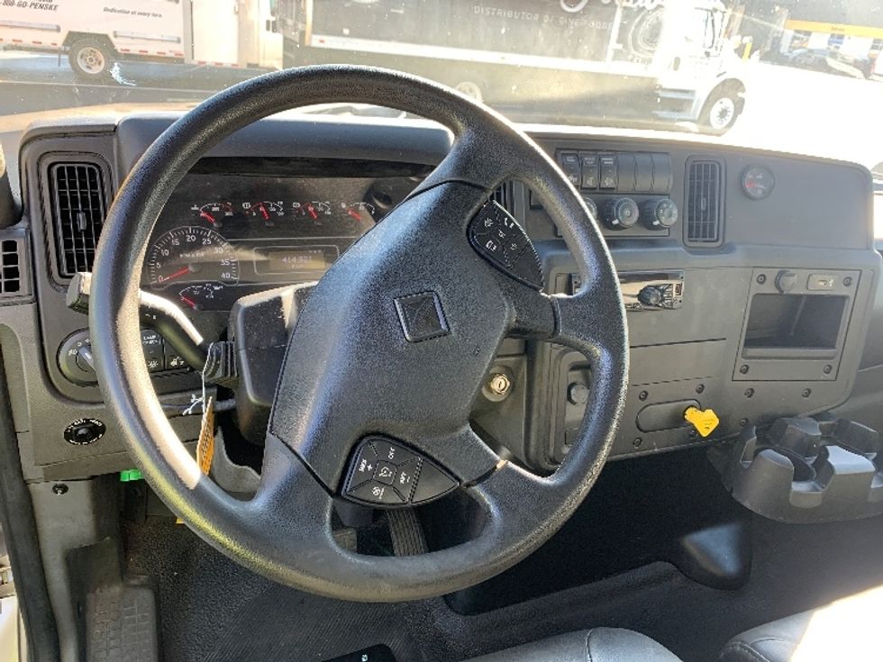 Medium Duty Box Truck-Light and Medium Duty Trucks-International-2020-MV607-Ocala-FL-414,921\n\t\tmiles-$ 20,750 - Image 18
