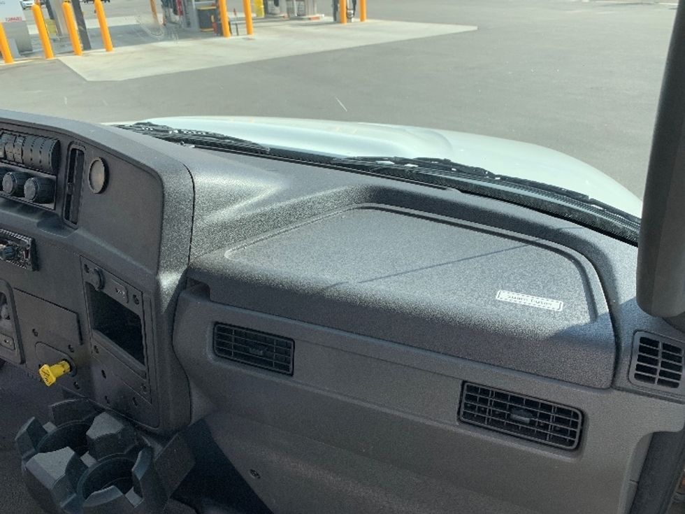 Medium Duty Box Truck-Light and Medium Duty Trucks-International-2020-MV607-Ocala-FL-414,921\n\t\tmiles-$ 20,750 - Image 22