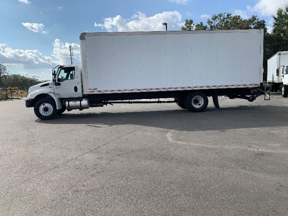 Medium Duty Box Truck-Light and Medium Duty Trucks-International-2020-MV607-Ocala-FL-414,921\n\t\tmiles-$ 20,750 - Image 4