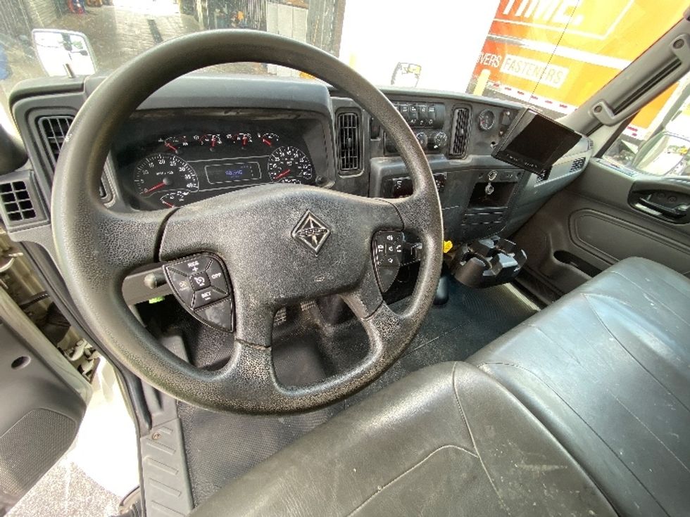 Medium Duty Box Truck-Light and Medium Duty Trucks-International-2020-MV607-Ocala-FL-80,546\n\t\tmiles-$ 65,000 - Image 16