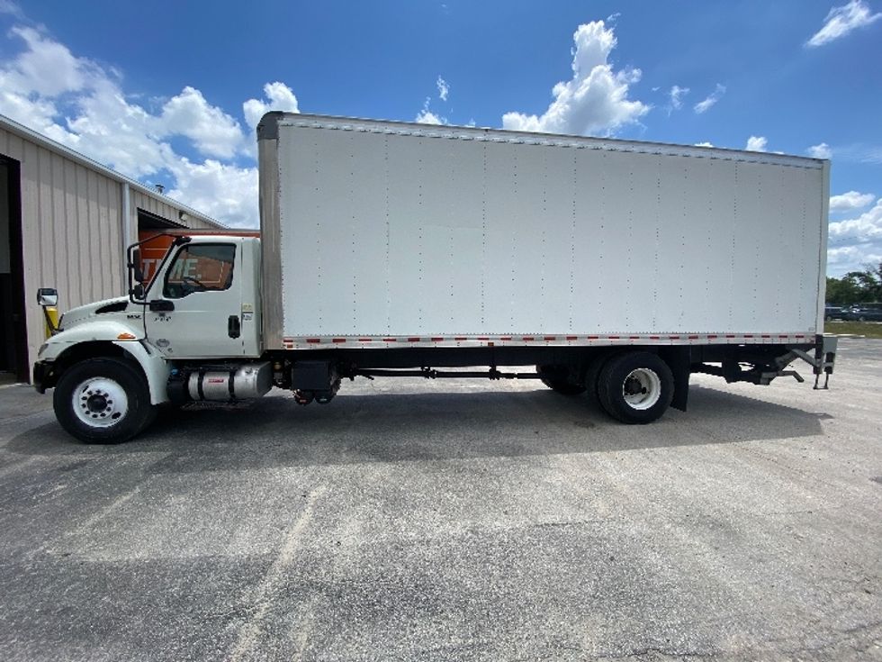Medium Duty Box Truck-Light and Medium Duty Trucks-International-2020-MV607-Ocala-FL-80,546\n\t\tmiles-$ 65,000 - Image 4