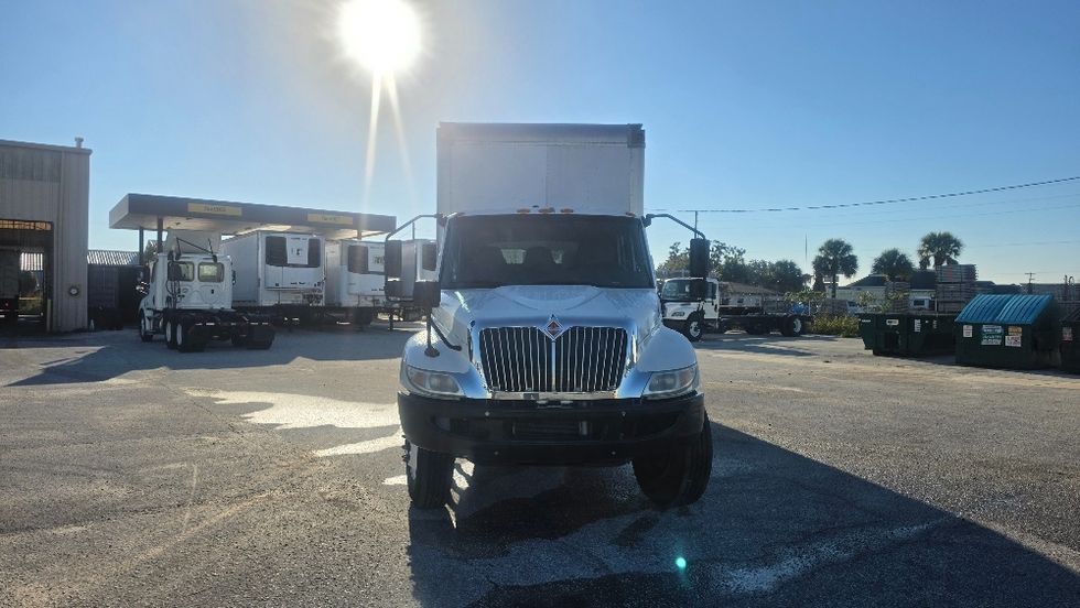 Medium Duty Box Truck-Light and Medium Duty Trucks-International-2020-MV607-Ocala-FL-80,772\n\t\tmiles-$ 64,000 - Image 2