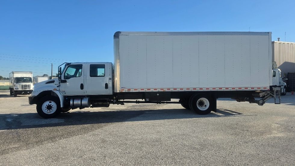 Medium Duty Box Truck-Light and Medium Duty Trucks-International-2020-MV607-Ocala-FL-80,772\n\t\tmiles-$ 64,000 - Image 4