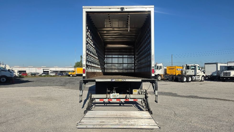Medium Duty Box Truck-Light and Medium Duty Trucks-International-2020-MV607-Ocala-FL-80,772\n\t\tmiles-$ 64,000 - Image 9