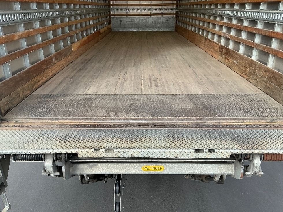 Medium Duty Box Truck-Light and Medium Duty Trucks-International-2020-MV607-Ogden-UT-189,269\n\t\tmiles-$ 42,000 - Image 10