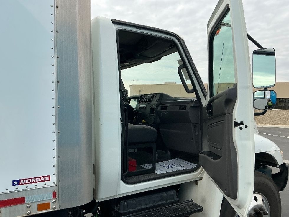 Medium Duty Box Truck-Light and Medium Duty Trucks-International-2020-MV607-Ogden-UT-189,269\n\t\tmiles-$ 42,000 - Image 20