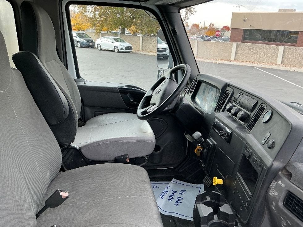 Medium Duty Box Truck-Light and Medium Duty Trucks-International-2020-MV607-Ogden-UT-189,269\n\t\tmiles-$ 42,000 - Image 22