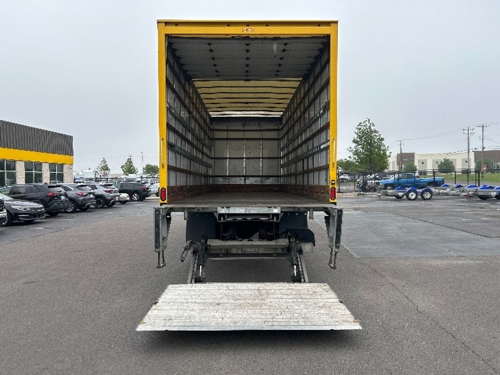 Medium Duty Box Truck-Light and Medium Duty Trucks-International-2020-MV607-Oklahoma City-OK-120,126\n\t\tmiles-$ 53,500 - Image 9