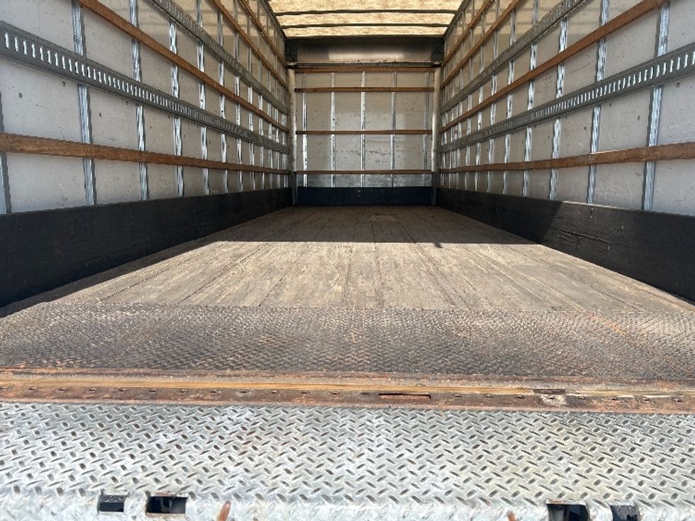 Medium Duty Box Truck-Light and Medium Duty Trucks-International-2020-MV607-Oklahoma City-OK-131,122\n\t\tmiles-$ 56,750 - Image 10