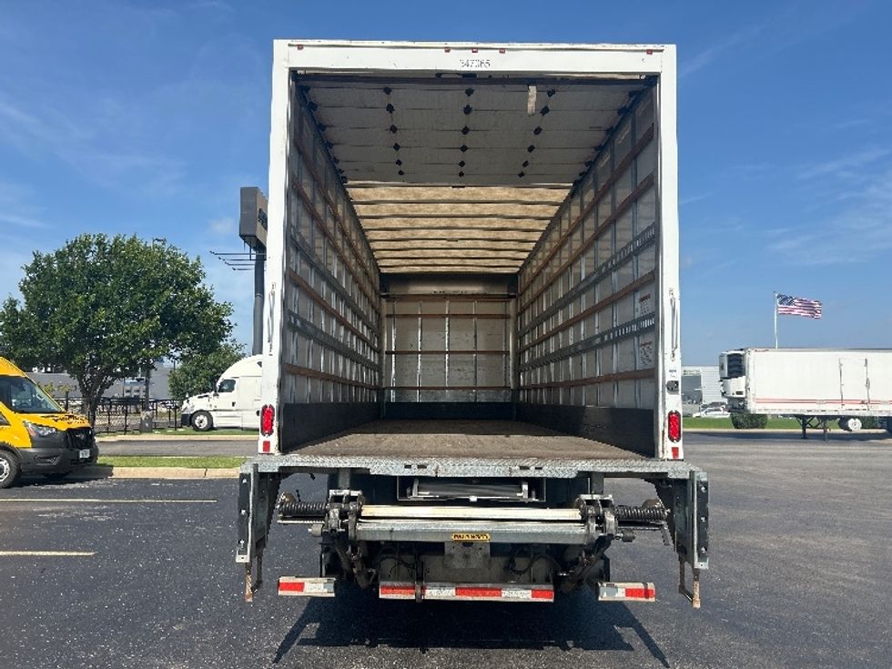 Medium Duty Box Truck-Light and Medium Duty Trucks-International-2020-MV607-Oklahoma City-OK-131,122\n\t\tmiles-$ 56,750 - Image 8