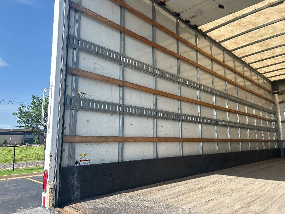 Medium Duty Box Truck-Light and Medium Duty Trucks-International-2020-MV607-Oklahoma City-OK-131,122\n\t\tmiles-$ 56,750 - Image 11