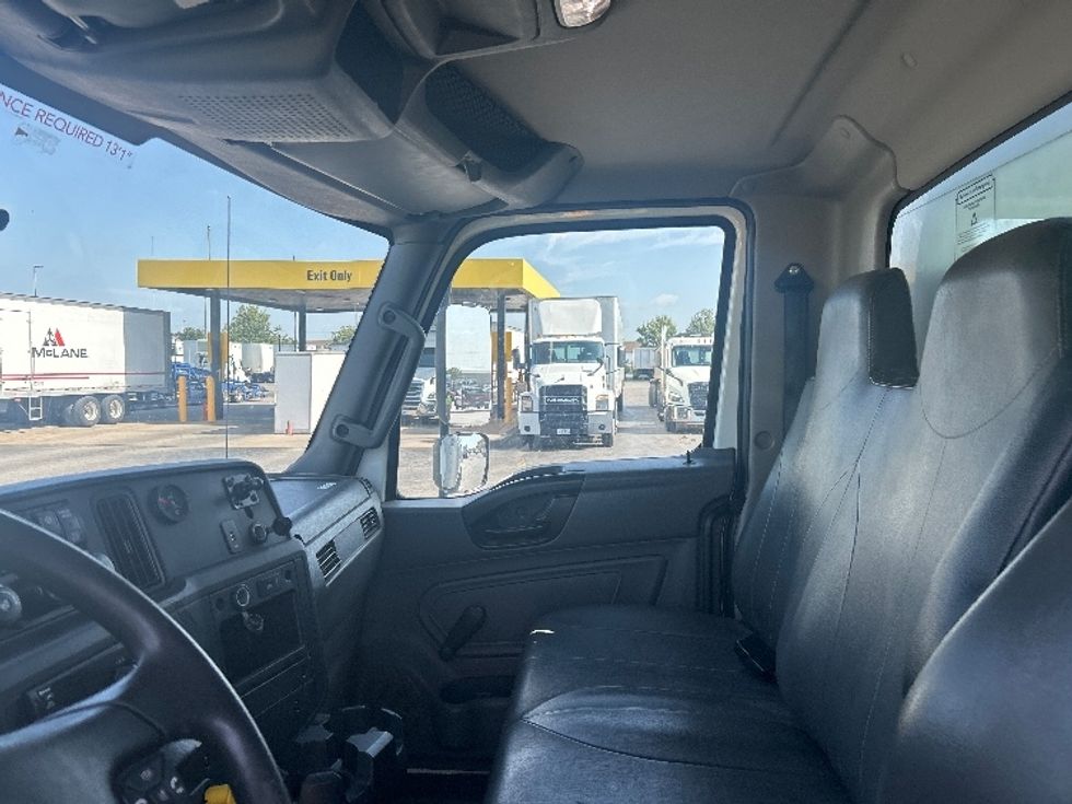 Medium Duty Box Truck-Light and Medium Duty Trucks-International-2020-MV607-Oklahoma City-OK-131,122\n\t\tmiles-$ 56,750 - Image 19