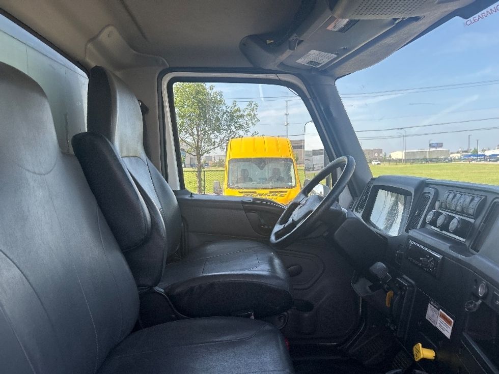 Medium Duty Box Truck-Light and Medium Duty Trucks-International-2020-MV607-Oklahoma City-OK-131,122\n\t\tmiles-$ 56,750 - Image 22