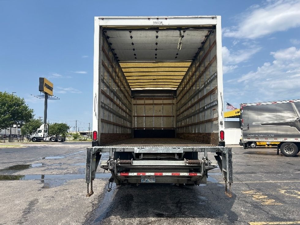 Medium Duty Box Truck-Light and Medium Duty Trucks-International-2020-MV607-Oklahoma City-OK-140,079\n\t\tmiles-$ 64,250 - Image 8