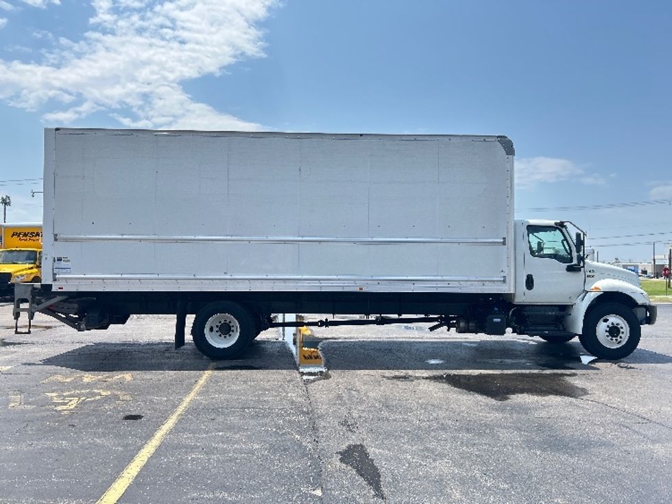 Medium Duty Box Truck-Light and Medium Duty Trucks-International-2020-MV607-Oklahoma City-OK-140,079\n\t\tmiles-$ 64,250 - Image 15