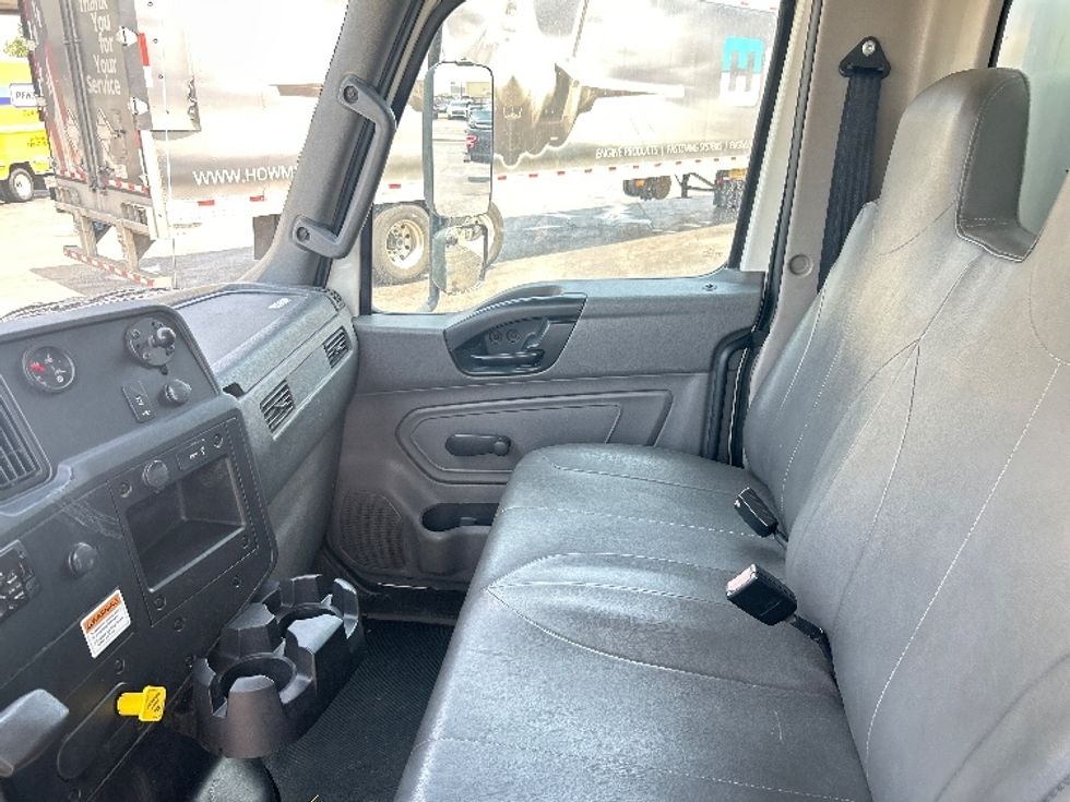 Medium Duty Box Truck-Light and Medium Duty Trucks-International-2020-MV607-Oklahoma City-OK-140,079\n\t\tmiles-$ 64,250 - Image 18